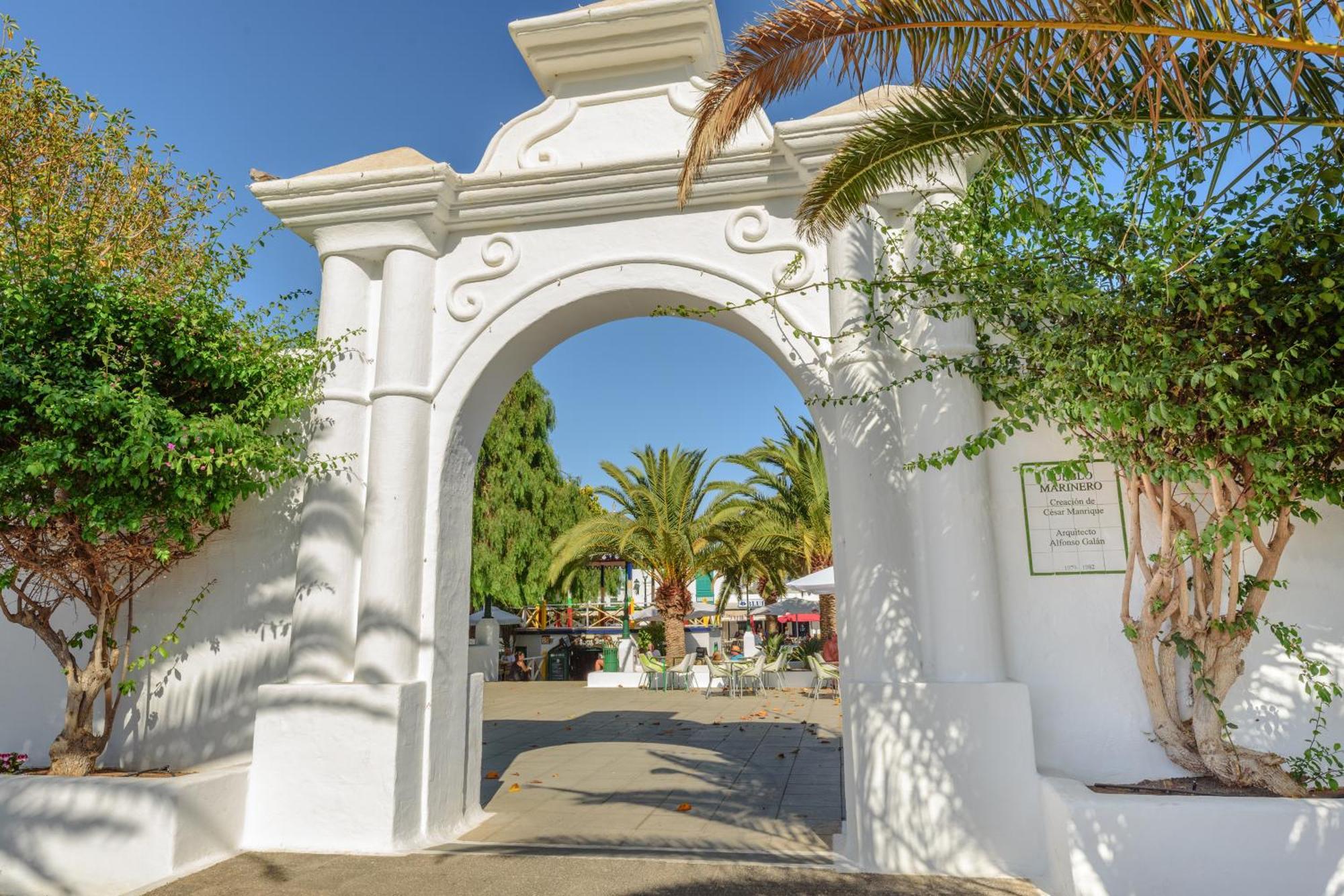 Lanzahost Casa Sunny Seafront Villa Коста Тегисе Екстериор снимка